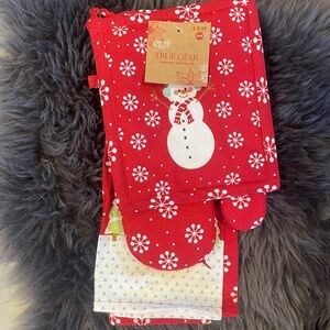 Christmas kitchen linen set